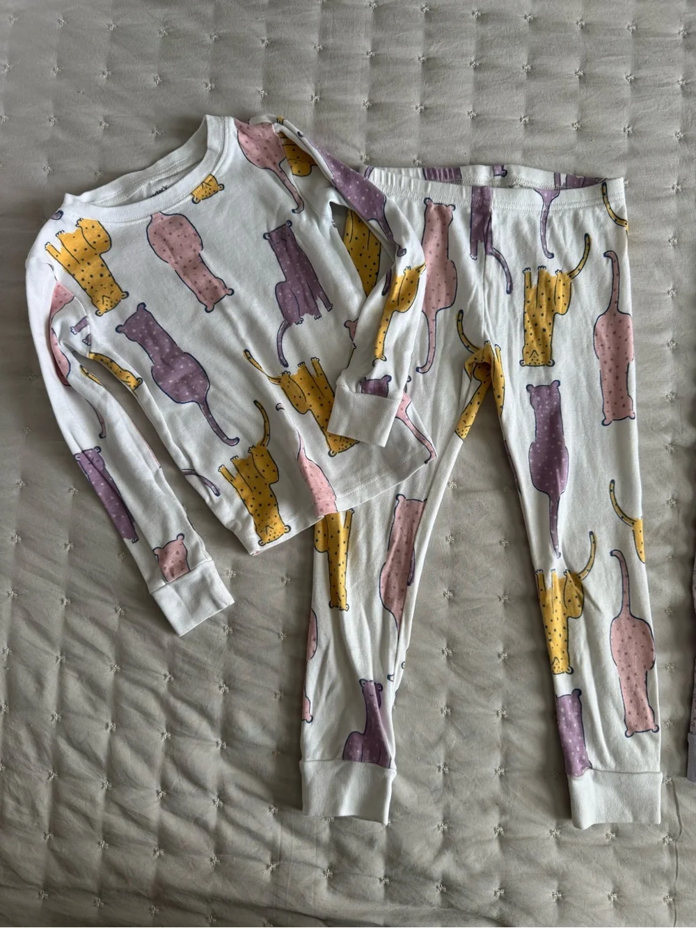 Carter’s Girls 5T 2 Cotton Pajama Sets Cat Print Long Sleeve Sleepwear Bundle